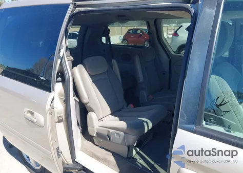 2005 Dodge Grand Caravan Sxt z USA, uszkodzony, nr VIN 2D4GP44L45R152708